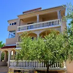 Rea Apartmán