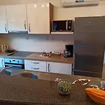 דירה Rea