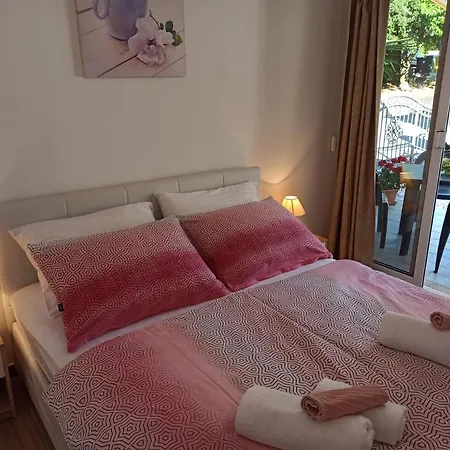 Rea Apartment *
