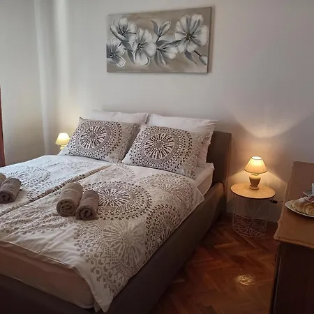 Rea Apartment
