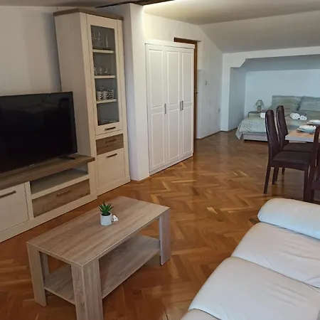Apartament Rea