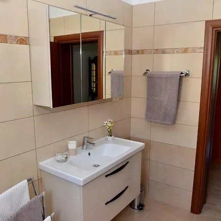 Apartament Rea