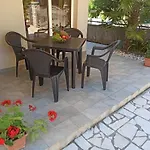 Rea *